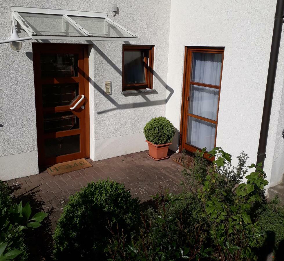 2-Zimmer-Ferienwohnung Gartenblick Rottweil Kültér fotó